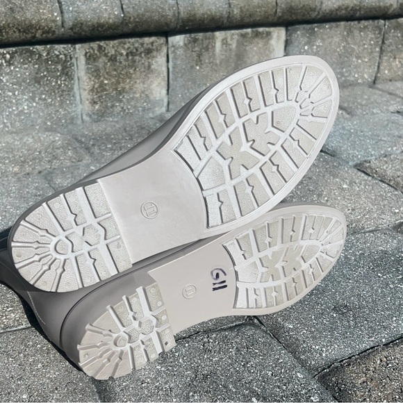 A New Day *  Womens  * RN17730 * Size 11 Beige Rubber Chelsea Boots - Picture 7 of 8